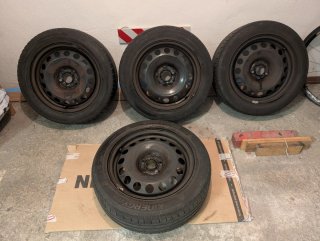 Llantas y neumáticos de coche