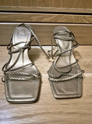 Sandalias trenzadas talla 39