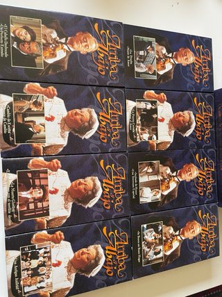 Arriba y Abajo Serie Completa VHS estuche lujo