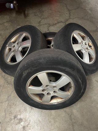 4 Llantas Hyundai Tucson con Gomas