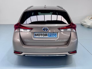 Toyota Auris 1.8 140H Advance Touring Sports