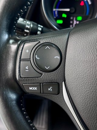 Toyota Auris 1.8 140H Advance Touring Sports