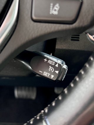 Toyota Auris 1.8 140H Advance Touring Sports