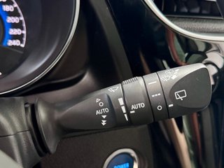 Toyota Auris 1.8 140H Advance Touring Sports