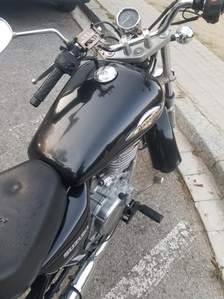 Suzuki GZ 250 Marauder 2006