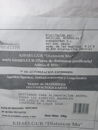 Tierra de Diatomeas y Planta Frambuesas