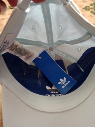 Gorra Adidas Azul y Blanca