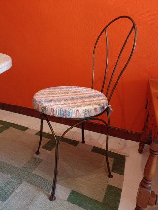 Mesa y 4 sillas forja
