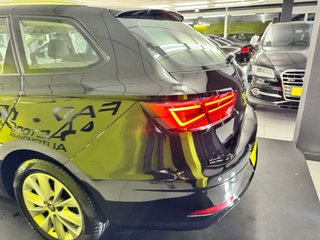 SEAT Leon st