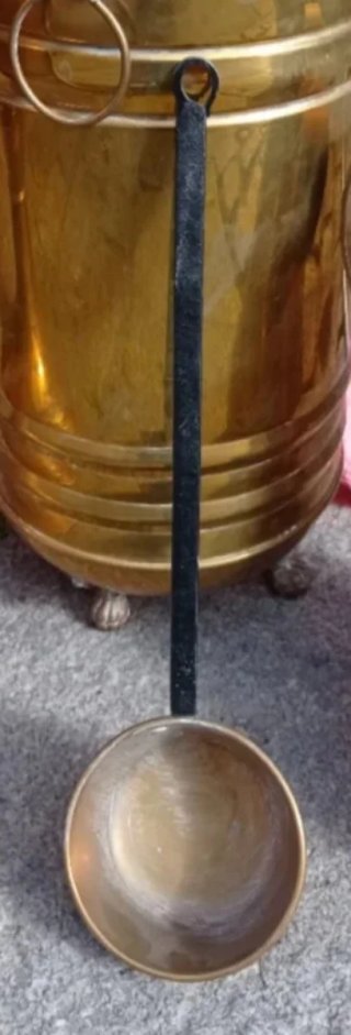Cazo de latón vintage