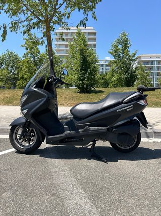Suzuki Burgman 125 2014 Negra