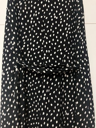 Mono de lunares negro y blanco