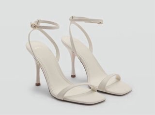 Sandalias de tacón blancas