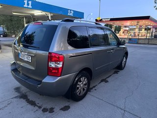 KIA Carnival 2012