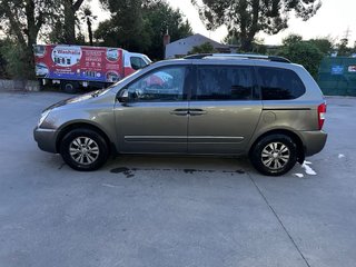 KIA Carnival 2012