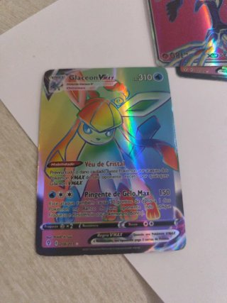 Carta Pokémon Glaceon VMAX Rainbow Rare