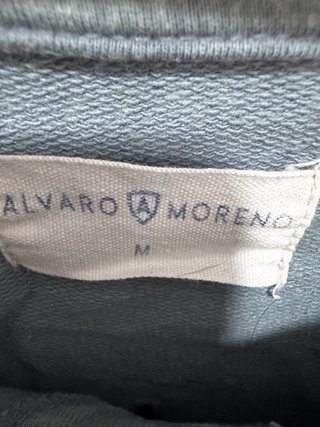 Sudadera gris con logo