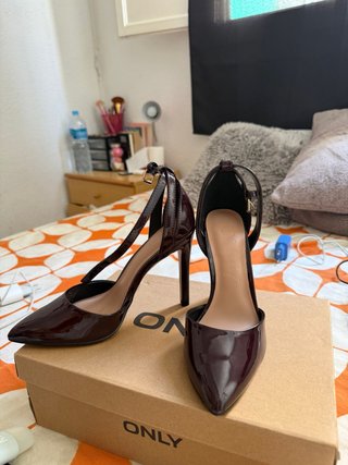 Zapatos de tacón ONLY marrones/rojos