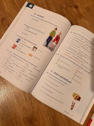 Libro académico y de actividades - A2 Alemán