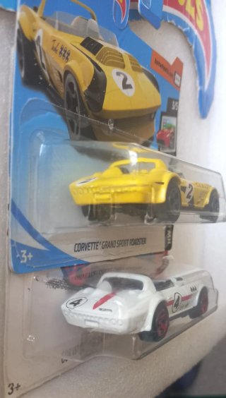 Conjunto 2 Corvette Grand Sport Roadster Hot Wheel