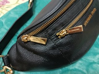 Bolso Riñonera Michael Kors Negro Piel