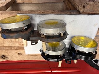 Faros Delanteros BMW E30 Amarillos y Blancos