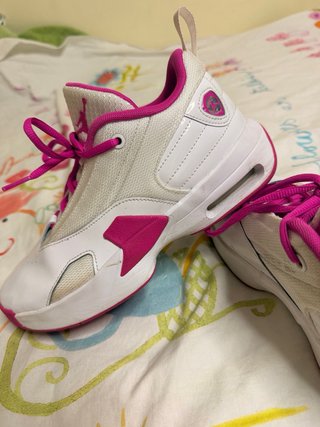 Sneakers Jordan Taglia 38