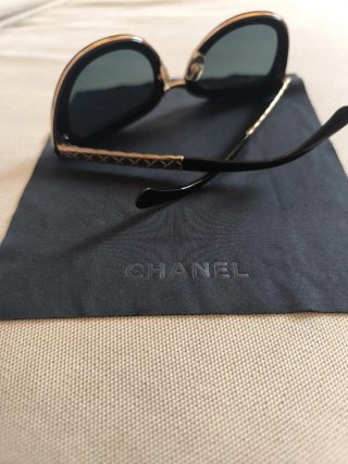 Gafas Chanel Negras y Doradas