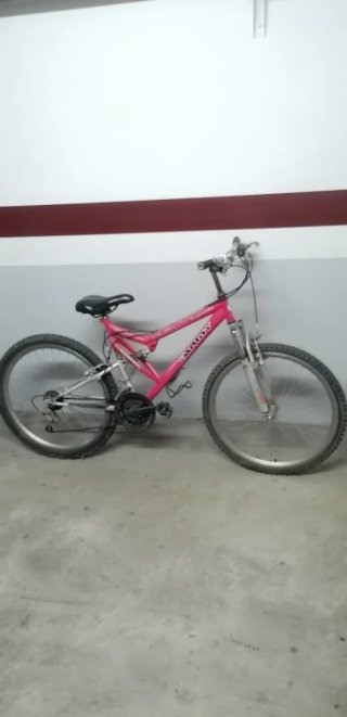 Bicicleta Shimano Roja Montaña
