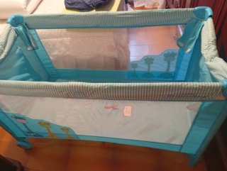 Cuna de viaje plegable