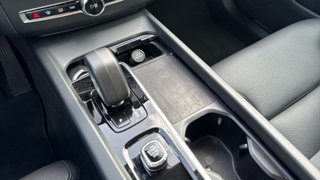 VOLVO XC60 2.0 B4 D Plus Dark Auto