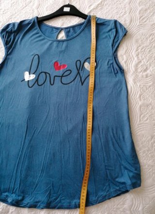 Camiseta Love Corazones Talla XL