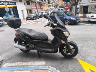 Yamaha X-MAX250 Negra Automática