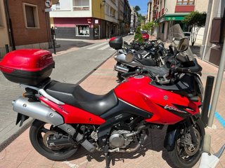 Suzuki V-Strom 650 Adventure Moto