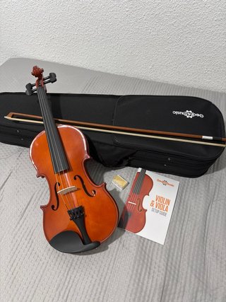 Violín 4/4 con funda y arco