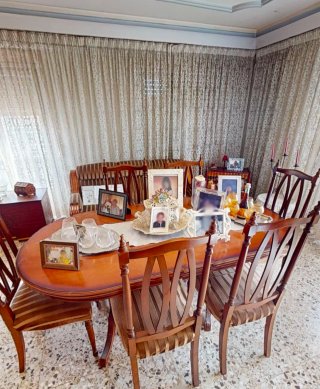 Mesa y 6 sillas