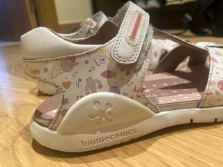 Sandalias Biomecanics Talla 32