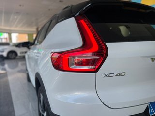 Volvo XC40 T4 RECHARGE R-DESIGN híbrido enchufable