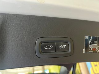 Volvo XC40 T4 RECHARGE R-DESIGN híbrido enchufable
