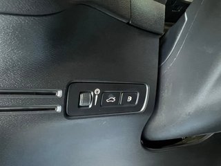 Volvo XC40 T4 RECHARGE R-DESIGN híbrido enchufable