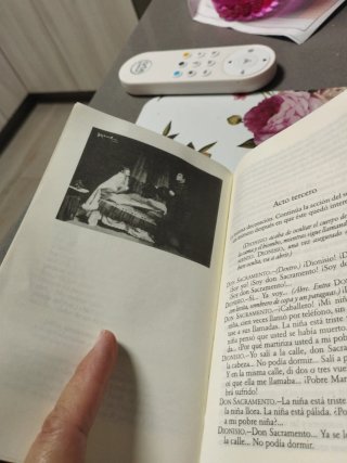 Libro Tres sombreros de copa de Miguel Mihura