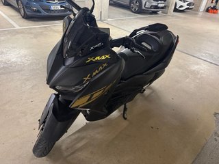 Yamaha Xmax 125 Negra mate 27.400km