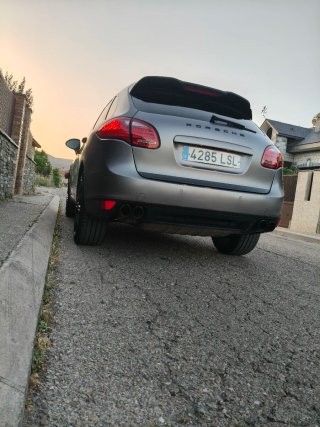 Porsche Cayenne 2012