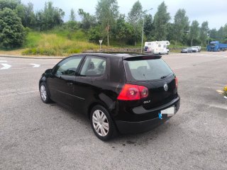 Volkswagen Golf 2004