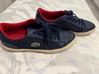 Zapatillas Lacoste Azul Marino y Rojo