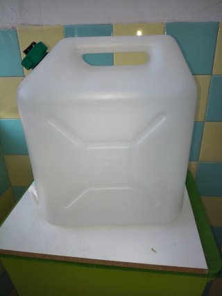 Lote Depósitos Agua Camper/Camping (28L + 20L)