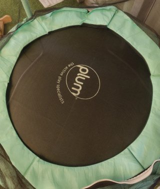 Cama elástica con red de seguridad