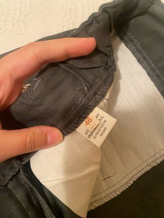 Pantalón de trabajo gris con reflectante