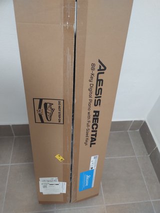 Piano Eléctrico Alesis 88 Teclas Semicontrapesadas