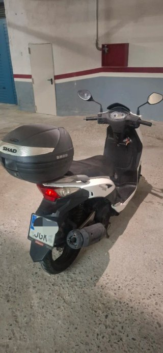 Moto SYM Symphony 125cc Scooter Automática
